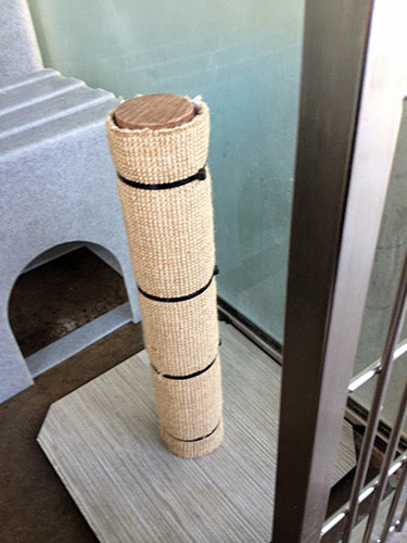 homemade vertical cat scratch post